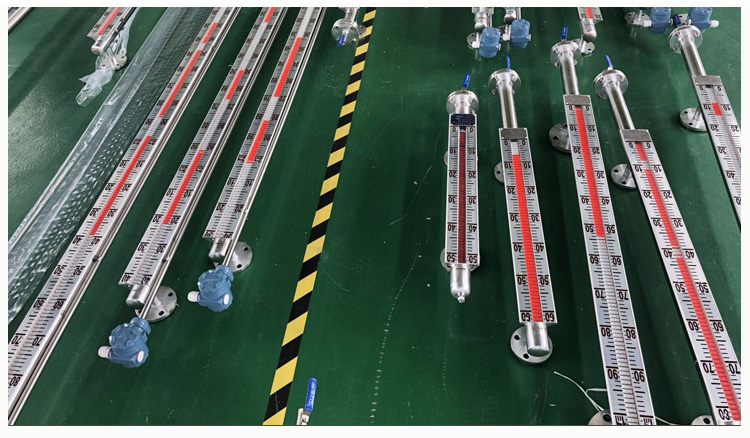 uhz磁翻板液位計(jì)產(chǎn)品圖